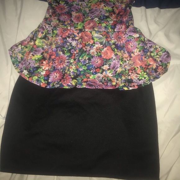 Floral Peplum Dress - Picture 2 of 4